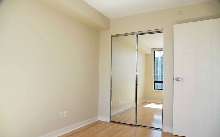 1 Bedroom Apartment For Rent At 1003 Burnaby Street 1403