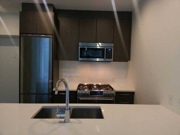 1 Bedroom Apartment For Rent At 9080 University Crescent