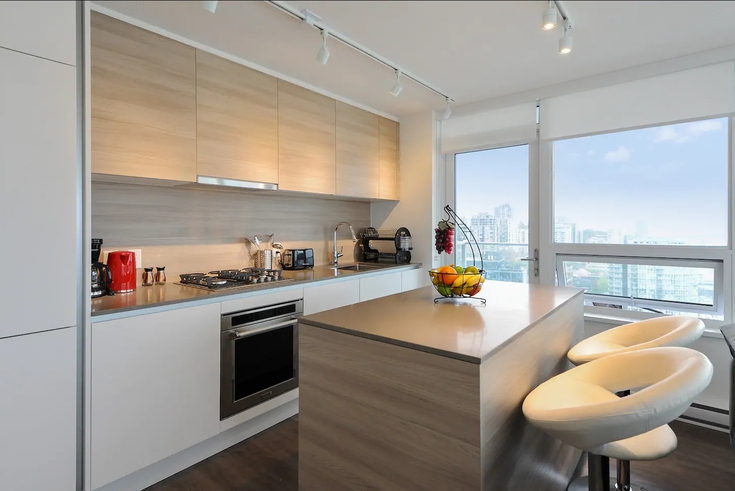 2 Bedroom Apartment For Rent At 908 Quayside Dr New Westminster